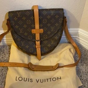 💯Authentic Louis Vuitton Chantilly GM length 10in height 9in code # 8911 VI